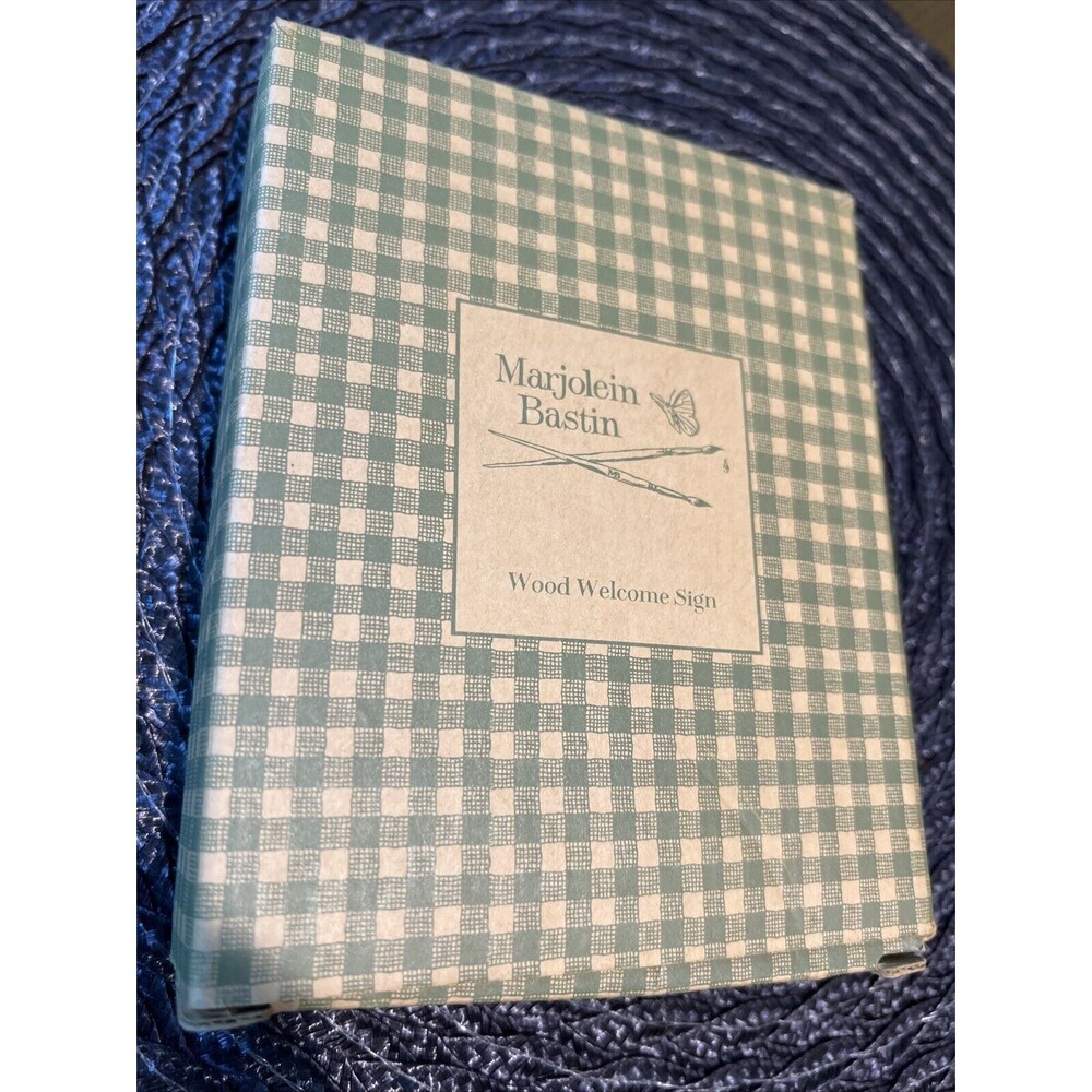 Avon Marjolein Bastin Wood Welcome Sign 1999 Vintage
